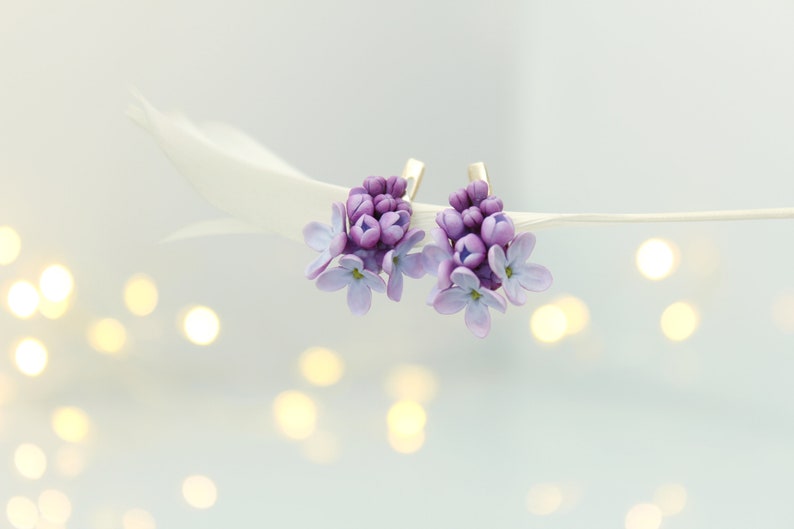 Jewelry purple floral Made on a 925 silver base. Leverback earrings lilac flowers