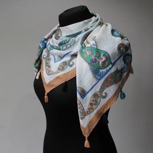 Vintage Paisley Cotton Scarf: Beige Floral Tassel Neckerchief