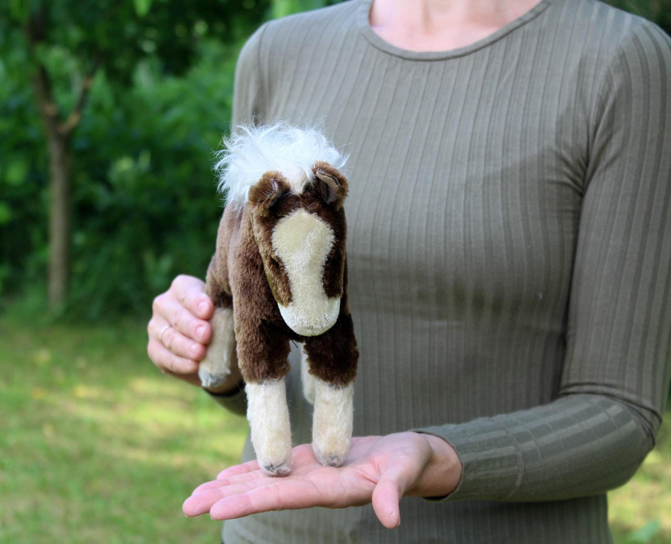 H*E様 シュタイフ　Ferdy ホース　ぬいぐるみ　中古品　アンティーク Vintage Steiff Ferdy Horse Mohair Plush Toy: Rare Collectible