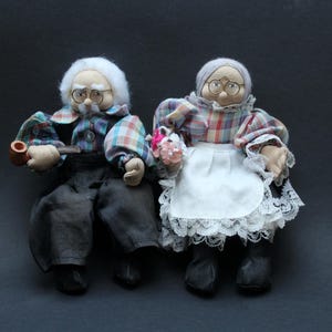 Vintage Grandparents Doll Set: Rustic Cotton Textile Collectibles