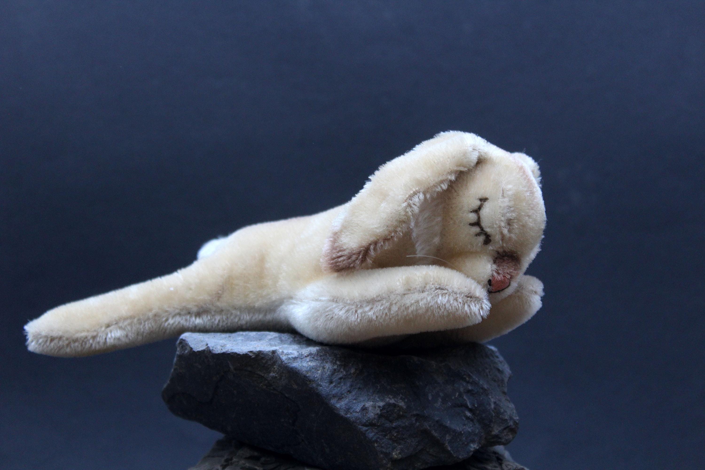 Sleeping Vintage Steiff Bunny - Etsy