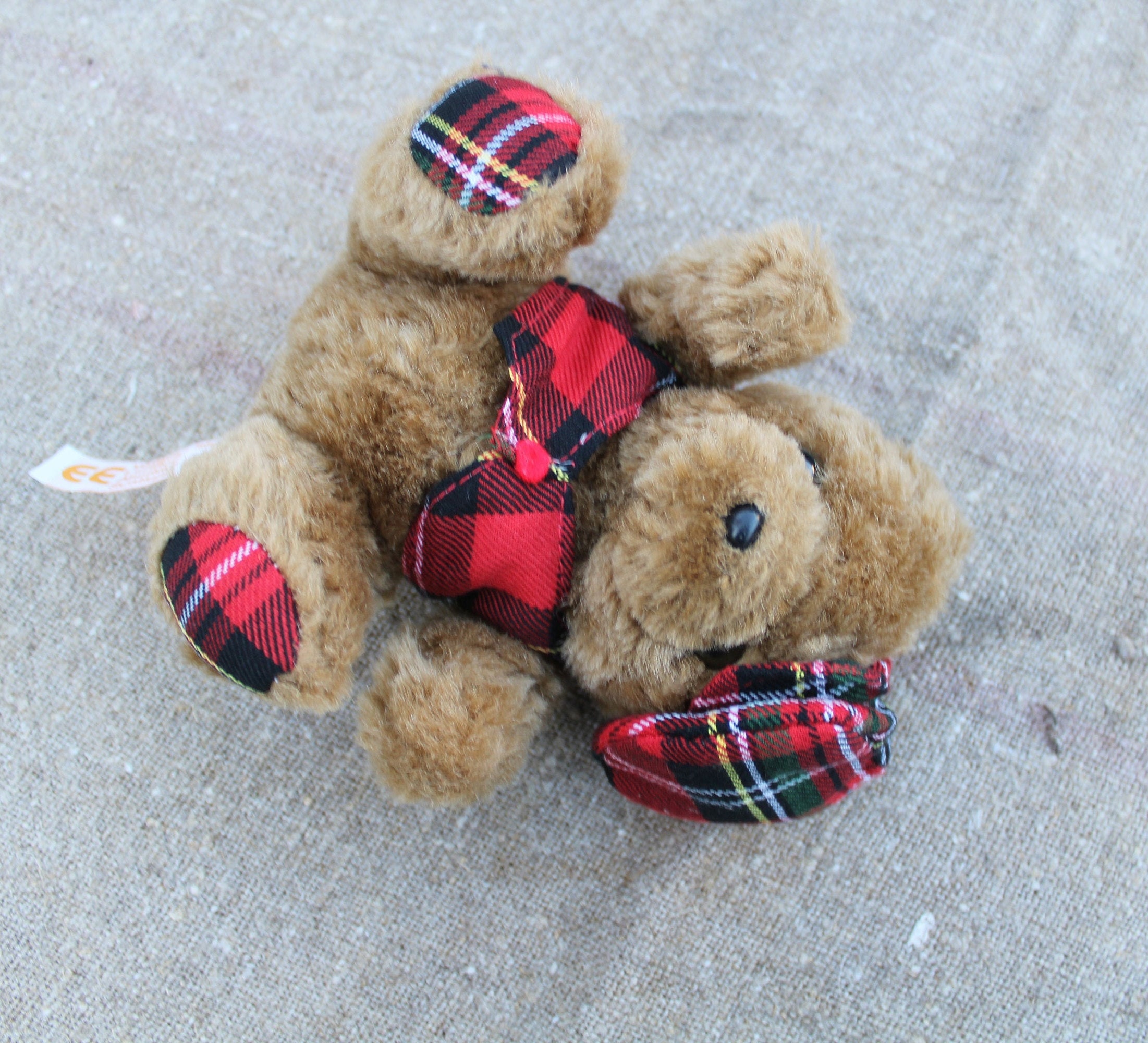 ヴィンテージ ウォーカーズ テディベア：タータンベスト付き 6インチ