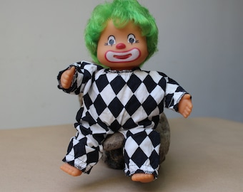 1970年代のレトロなピエロの置物人形：ヴィンテージサーカスの装飾
