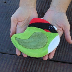 Capa de pica-pau verde para pássaro para travesseiro térmico/ GRÜNSPECHT Naturprodukte / 12 cm, multicolorido, sem enchimento/ bolsa de brinquedo/ carteira de brinquedo para pássaros
