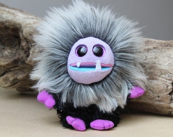 Muñeca monstruo de peluche juguete de araña de 7 "negro púrpura violeta muñeca con cabello gris esponjoso juguete para niños pequeños Juguetes de juguetes de Сartoon Halloween Juguetes vintage