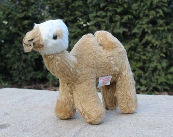 Vintage Chameau Camel Plush Toy: Rare Collectible Souvenir