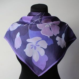 Vintage Purple Floral Scarf: Silky Violet Rose Shawl