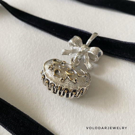 Handcrafted Sterling Silver Venus Flytrap Locket Pendant, Botanical Gothic Nature Jewelry
