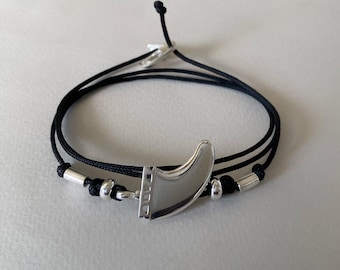 Sterling Silver Surf Fin Bracelet – Ocean Jellyfish Engraved Kitesurf Jewelry