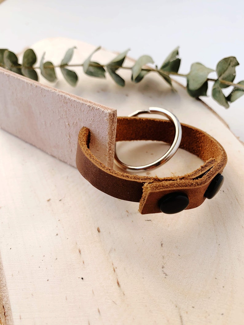 Keychain Travel Tag Real Genuine Leather Luggage Tag Tan Natural Luggage Tag Hand Stamped Leather Wisdom Stamp Tree Stamp