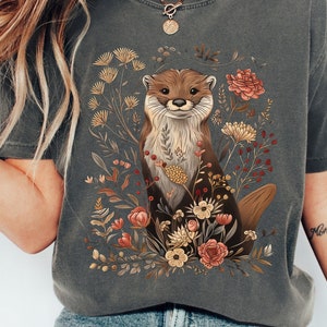 Otter Shirt Animal Print Vintage Oversized Shirt Cute Sea Otter Gift For Animal Lover Woodland Tee