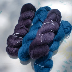 4 mini-skeins of "Evening Sky" - 25 grams/per skein