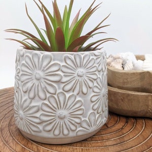 White Daisy Flowers Planter Pot, 11cm | Daisy Gifts | Daisy Pot | Pots for Plants | Succulent Planter | Herb Planter | Indoor Pot