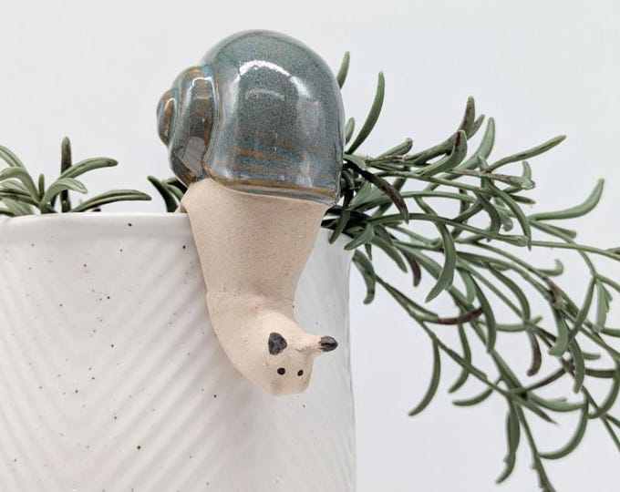 Slow and Steady Snail Pot Hanger | Pot Accessories | Gardening Gifts