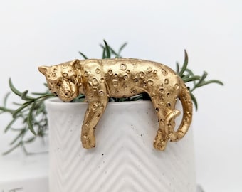 Golden Leopard Pot Hanger Sitter | Leopard Gifts | Pot Climber Buddy