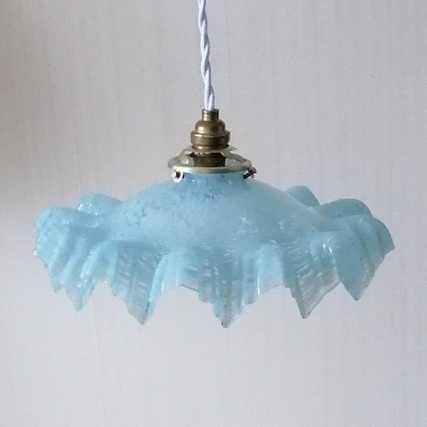 Suspension opaline bleue de Clichy ancienne