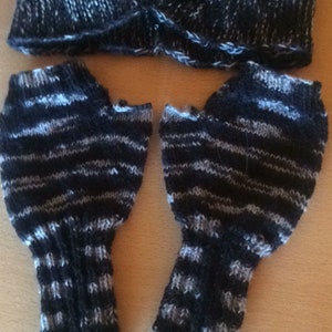 Self-knitted pulse warmers, arm warmers