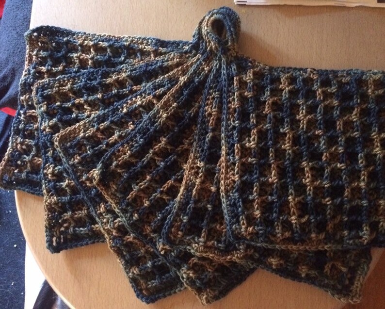 Crocheted Top Flaps in green and blue-beige Colours #neu
