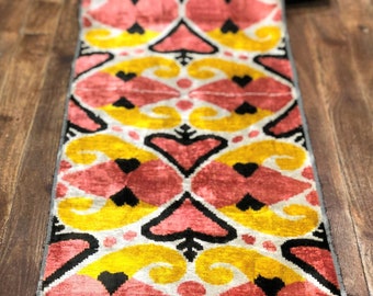 Telas ikat de terciopelo amarillo, telas ikat rosas cortadas a medida, telas ikat tradicionales, telas hechas a mano, telas para tapicería, tela ikat uzbeka