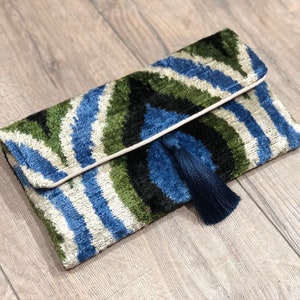 Bolso de mano azul Ikat, bolso de mano verde Ikat, bolso de mano de terciopelo, bolso verde Ikat, bolso de mano de noche, bolso de mano de boda, bolso Ikat de terciopelo de seda