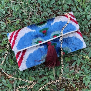 Ikat clutch bag, Blue clutch purse, Blue ikat fabric, Wedding clutch bag, Evening clutch bag, Boho clutch bag, Blue ikat bag, Velvet clutch