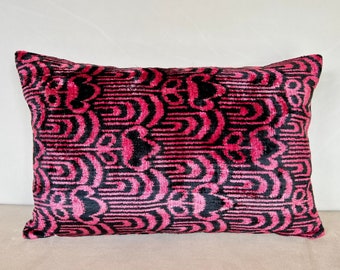 Black & Pink Ikat Pillow, Ikat Throw Pillow, Black Pink Ikat Cushion Cover, Ikat Decorative Pillow, Pink Velvet Pillow, Ikat Lumbar Pillow