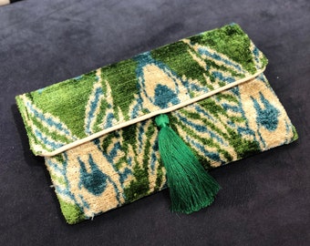 Ikat Clutch Bag, Grüne Clutch Tasche, Hochzeit Taschen, Clutch Abendtasche, Grüne Ikat Tasche, Ikat Samt Tasche, Frau Clutch Taschen, Samt Clutch Bag