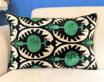 Green ikat pillow cover, Green pillow cover, Velvet ikat pillow, Boho pillow cover, Ikat cushion cover, Boho cushion cover, Silk ikat pillow