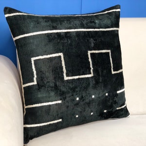 Plain black square ikat pillow cover, 2020 black and white ikat cushion cover, ikat pillowcases, decorative pillows, contemporary pillows image 2