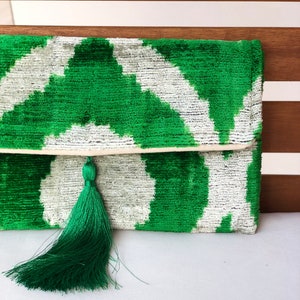 Green Velvet Ikat Bag, Green Ikat Clutch Bag, Boho Green Clutch Bag, Ikat Handbag, Handmade Clutch Bag, Wedding Clutch Bag, Chic Evening Bag image 4