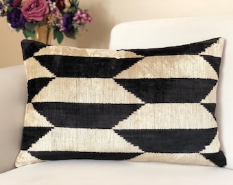 Black and white ikat pillow, Lumbar throw pillow, Velvet ikat pillow covers, Silk ikat cushion covers, Decorative pillows, Handmade pillows