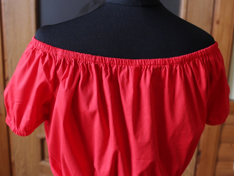 Vintage red scarlet karmen blouse Size XS Elastic waist top Flame scarlet blouse Peasant cotton top Puff sleeves romantic shirt Rustic top