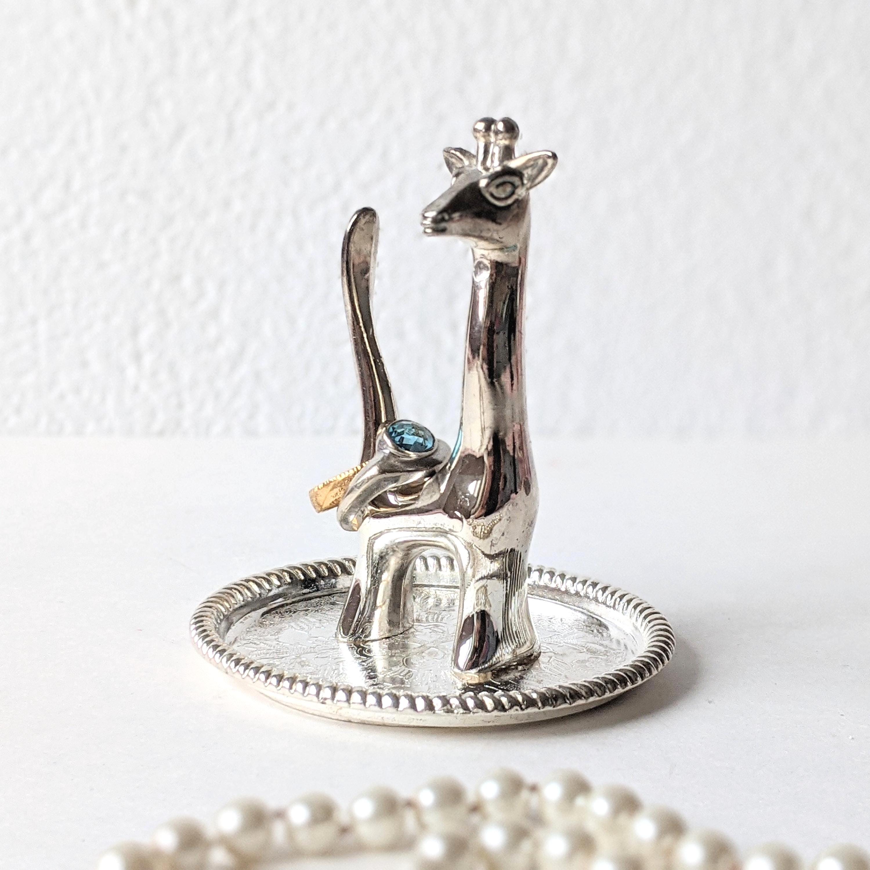 Giraffe Ring Holder Canada - Main Image