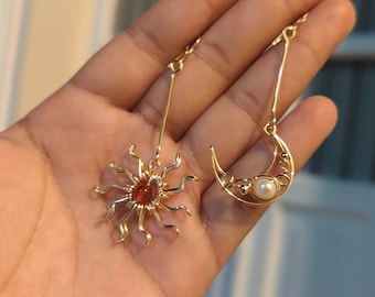 Long sun and moon earrings / Long sun and moon earrings / Sun and moon earrings / Galactic earrings / Galaxy sun earrings / Moon earrings / Gold earrings