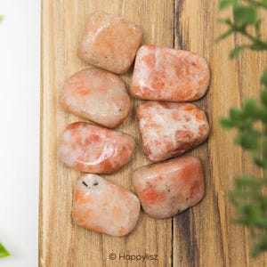 SUNSTONE CRYSTAL / Tumbled Sunstone Crystal for Positivity, Leadership & Self-esteem