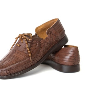 Handwoven Leather Huarache Sandals: Men&#39;s Mexican Closed Toe Shoes
