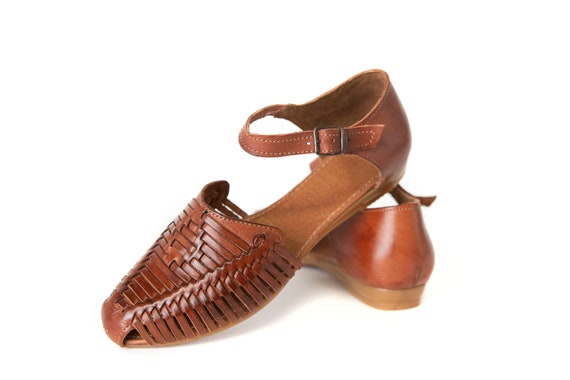 closed toe mexican sandals