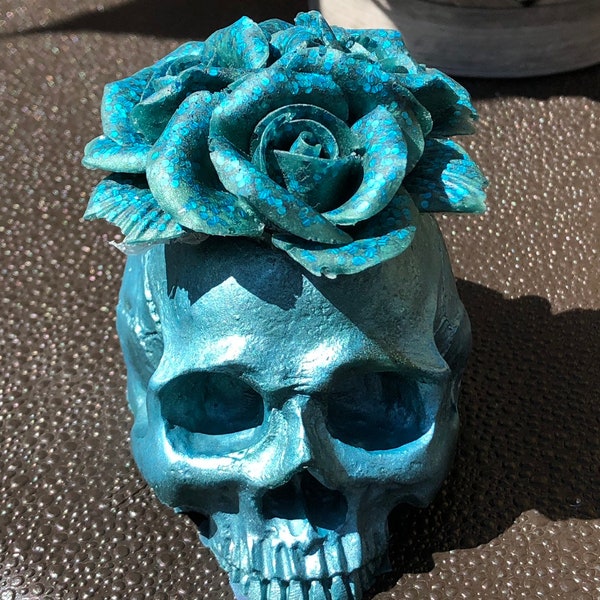 Rose Boquet Skull in Teal & Teal sparkle rose  Energy Sacred Space, Cake topper Quartz Goddess Orgonite Decor Orgone Halloween Witch Altar