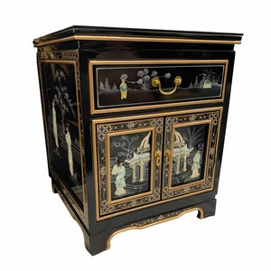 Oriental Black Lacquer End Table with Mother of Pearl 20" W