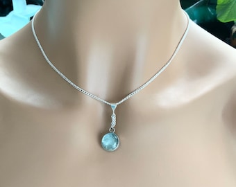 Pendant and chain. Aquamarine on Sterling Silver