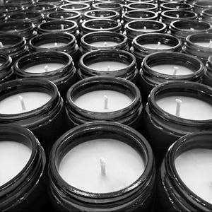 Honeysuckle Soy Candle: Honeysuckle, Jasmine Scent 画像 6