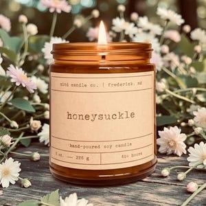 Honeysuckle Soy Candle: Honeysuckle, Jasmine Scent 画像 1