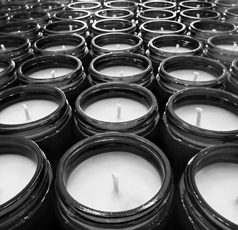Banana Bread Soy Candle: Banana, Walnut, Cinnamon, Vanilla Scent image 6