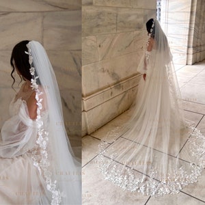 Cathedral Lace edge bridal veil, Royal wedding veil, Bridal veil with lace up to the comb, Long Wedding veil with floral lace