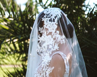 Floral Lace Bridal Veil: Light Ivory Blusher Wedding Veil