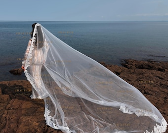 Mantilla Classic Chantilly Lace Wedding Veil with Full Eyelash Lace Edge: Spanish Style Bridal Veil