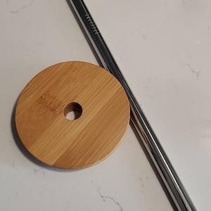 Bamboo Lid with Metal Straw