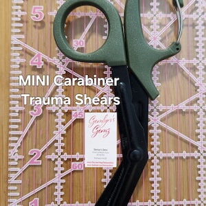 Mini Glittered Carabiner Trauma Shear Medical Bandage Shears 6 inches length Titanium Coated Stainless Steel Blades