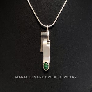 Silver Artisan Pendant with malachite stone