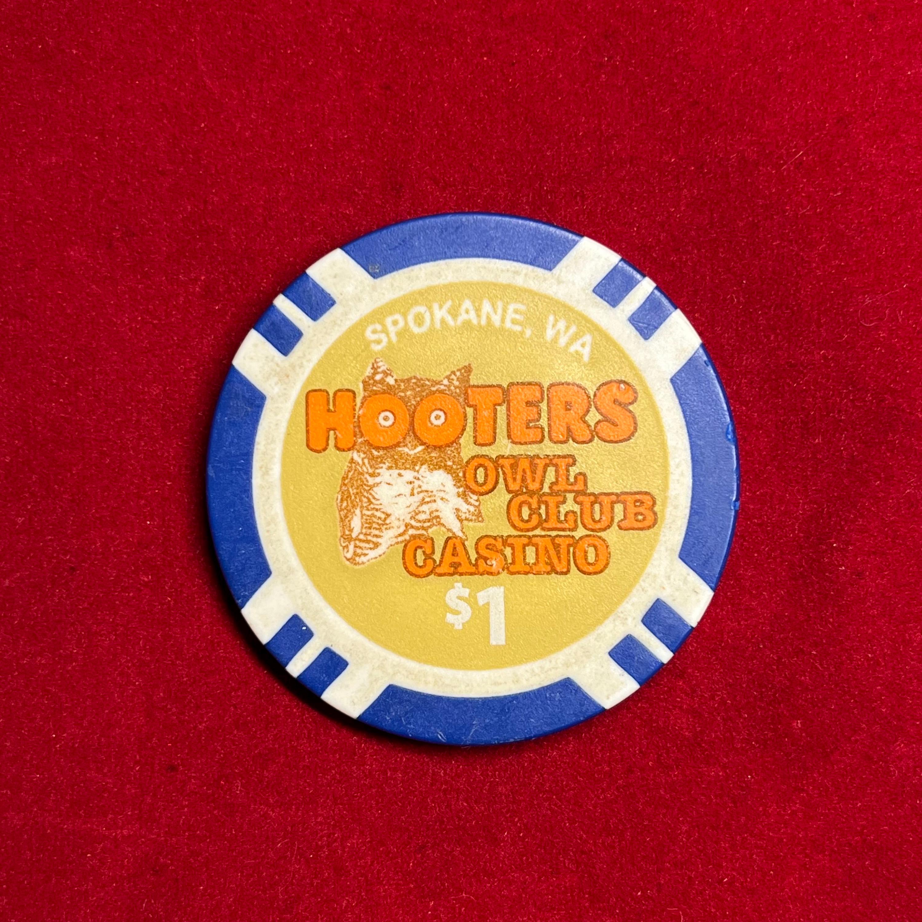 HOOTERS RESTAURANT UN OFFICIAL PIN COLLECTOR DREAM PIN MARK
